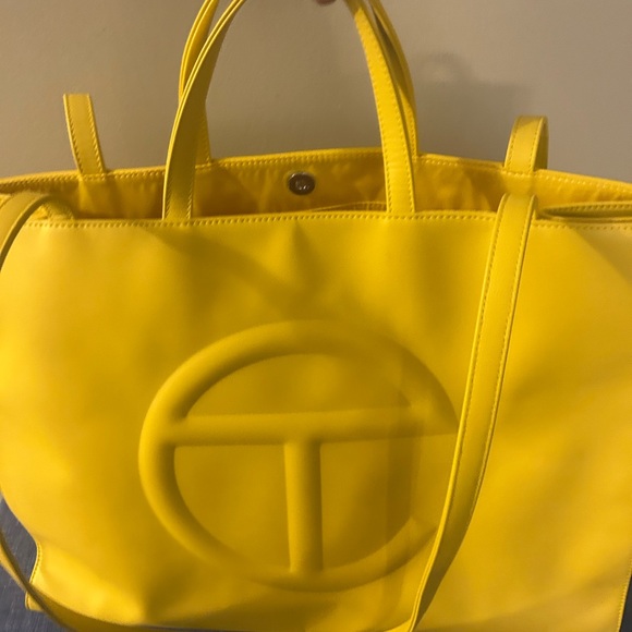 Telfar XL bag 19X15 - Picture 13 of 16